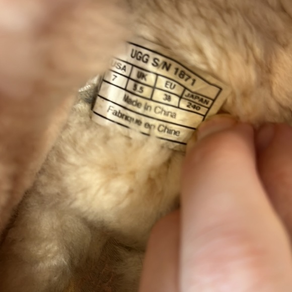 UGG Australia Baby Pink RYLAN Slippers - Picture 5 of 5